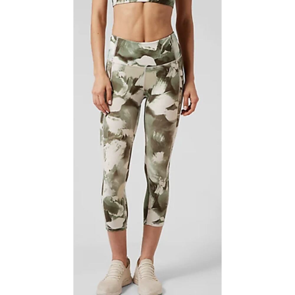 Athleta Ultimate Stash Pocket II Capri Small Painted Energy Olive Green Leggings